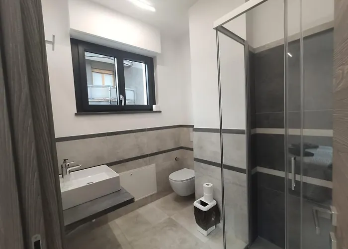 Homestay My Project - A C D